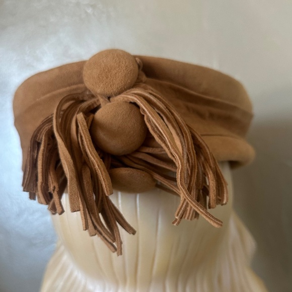 MOD 1960s\' TAN SUEDE HAT WITH BACK BUTTONS AND TASSELS main image 7